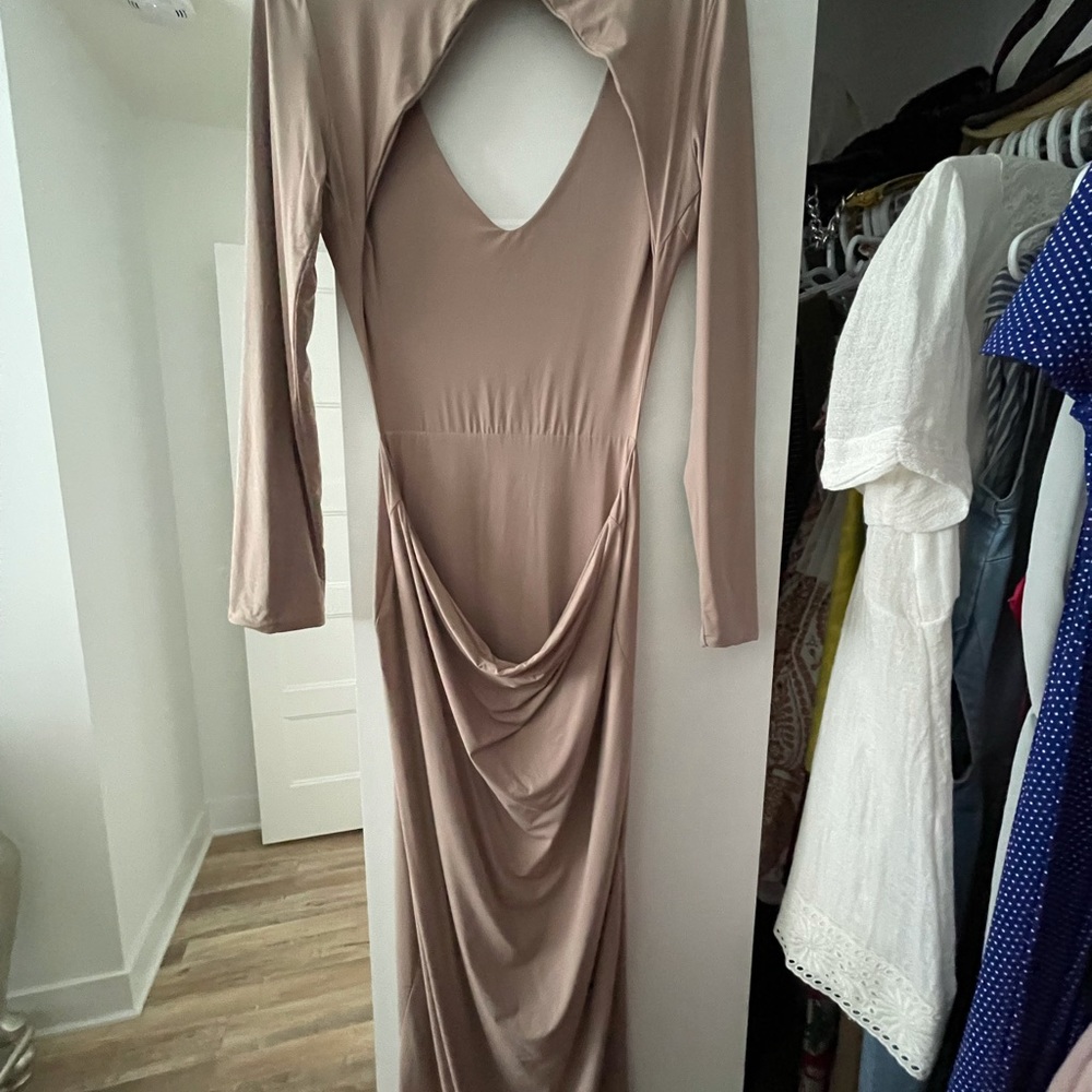 Cut out open back midi - Picture 6 of 9